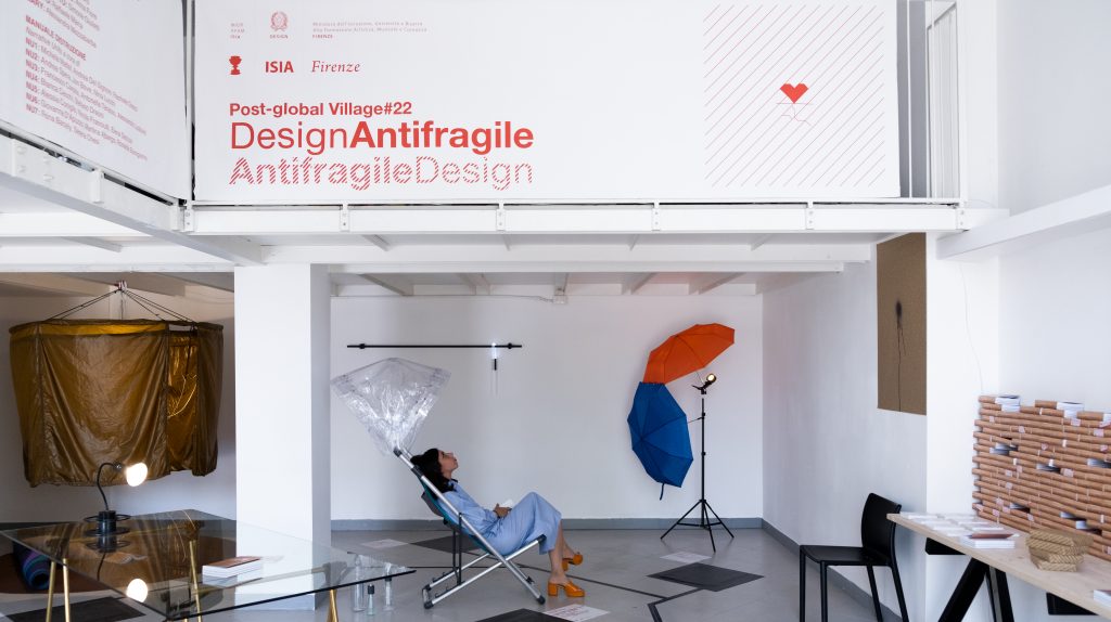 Lo spazio ISIA Firenze al Fuorisalone 2022 con il progetto "Post-global Village – Design Antifragile"