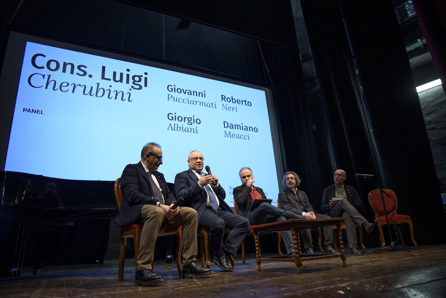 Da sx: il Direttore di ISIA Firenze, prof. Francesco Fumelli, del Conservatorio "Luigi Cherubini" di Firenze, prof. Giovanni Pucciarmati, i docenti del Conservatorio "Luigi Cherubini" di Firenze, prof. Giorgio Albiani, prof. Roberto Neri, prof. Damiano Meacci - Foto: Antonio Viscido