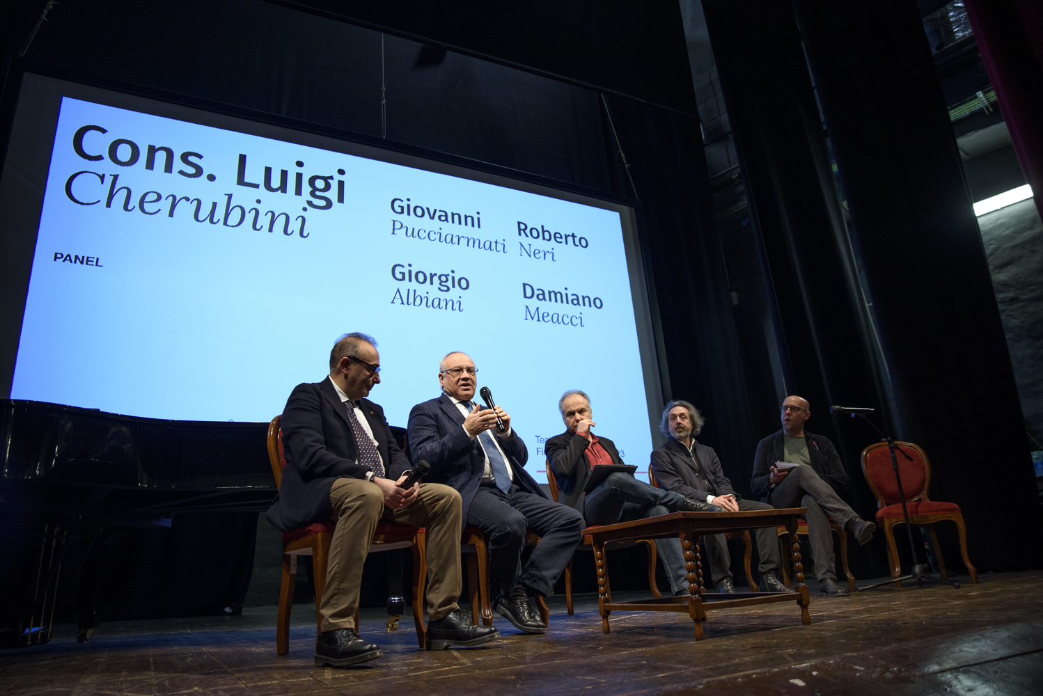 Da sx: il Direttore di ISIA Firenze, prof. Francesco Fumelli, del Conservatorio "Luigi Cherubini" di Firenze, prof. Giovanni Pucciarmati, il docente del Conservatorio "Luigi Cherubini" di Firenze, prof. Giorgio Albiani, il docente del Conservatorio "Luigi Cherubini", prof. Roberto Neri, il docente del Conservatorio "Luigi Cherubini", prof. Damiano Meacci - ph. credits: Antonio Viscido