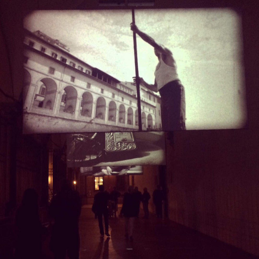 Foto dell'installazione del progetto "Un Ponte sull'Arno"